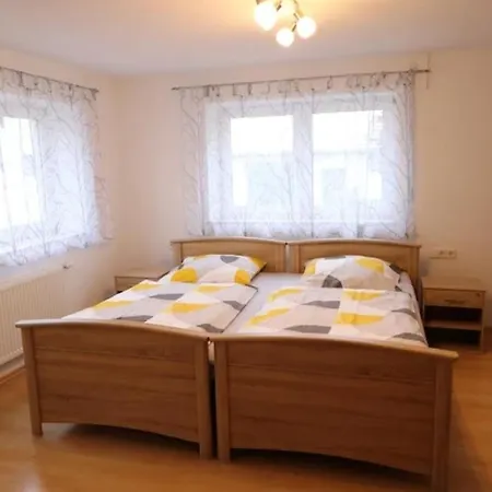 Ξενοδοχείο με διαμερίσματα Alb